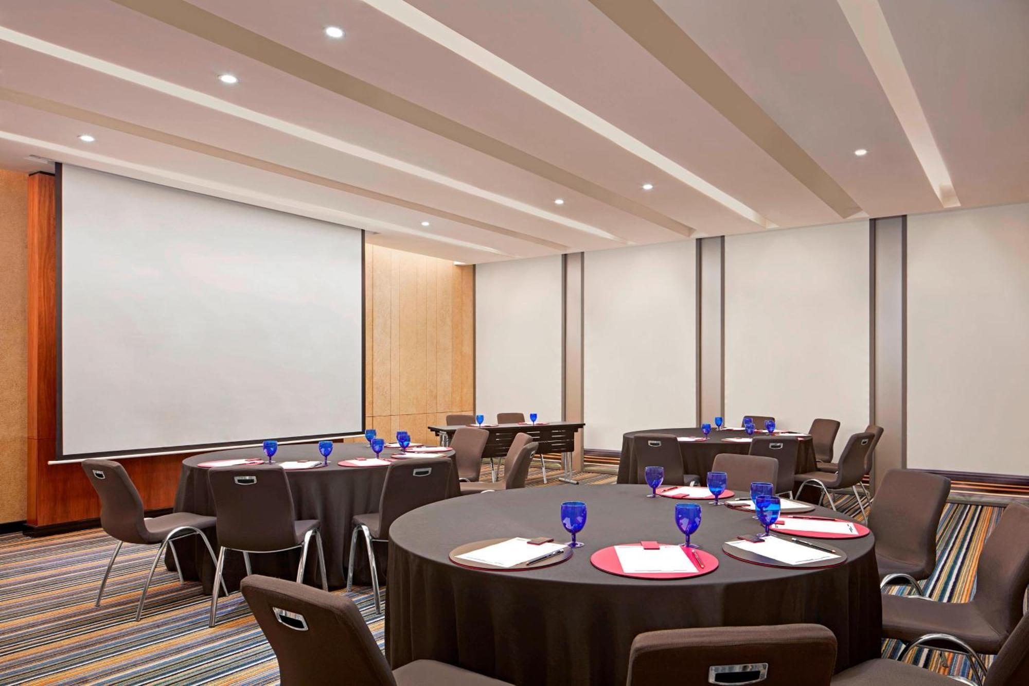 Aloft Kuala Lumpur Sentral Otel Dış mekan fotoğraf
